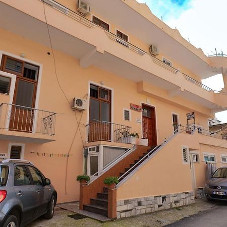 Hotel Casamia Sarandë エクステリア 写真