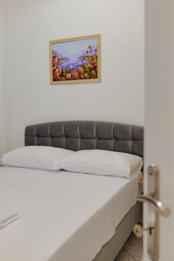 Hotel Casamia Sarandë エクステリア 写真