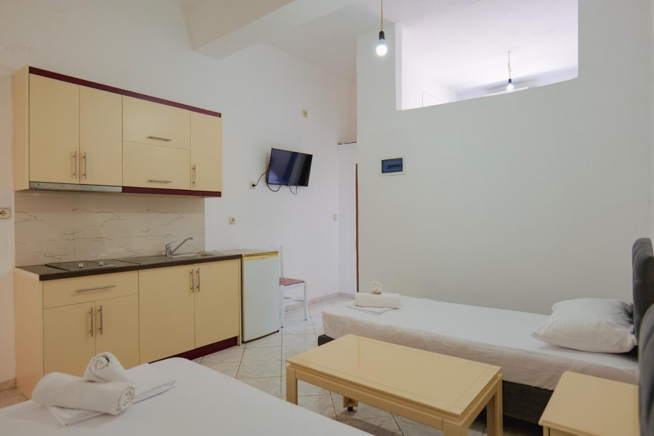 Hotel Casamia Sarandë エクステリア 写真