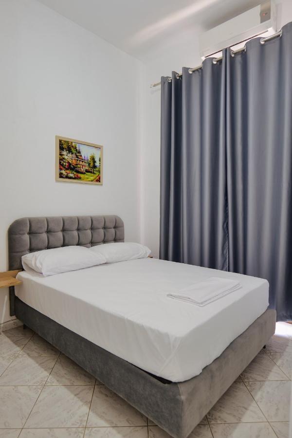 Hotel Casamia Sarandë エクステリア 写真
