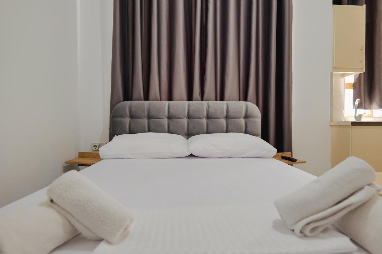 Hotel Casamia Sarandë エクステリア 写真